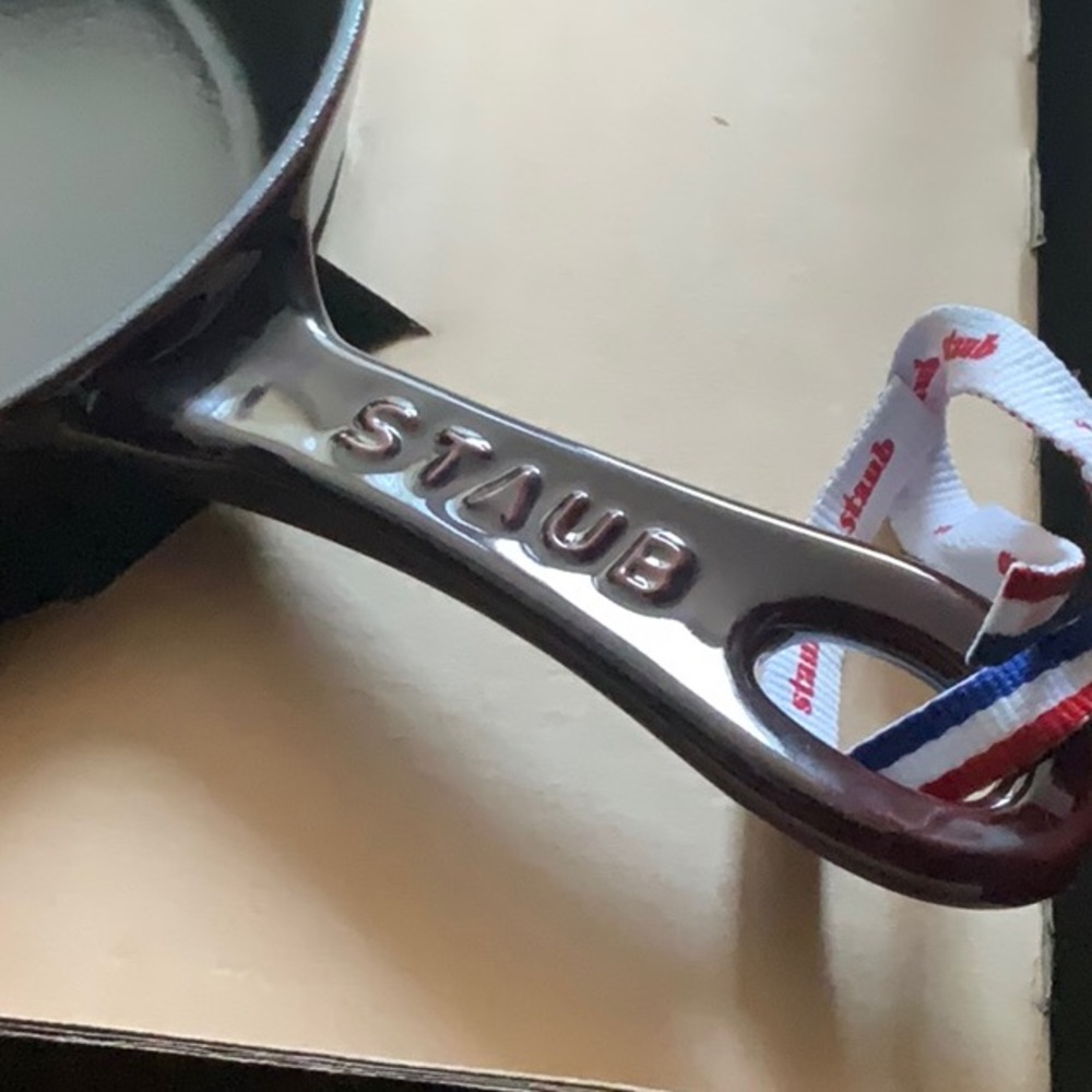 Staub Enameled Cast Iron Traditional Deep Skillet color GRENADINE Burgundy 8.5”